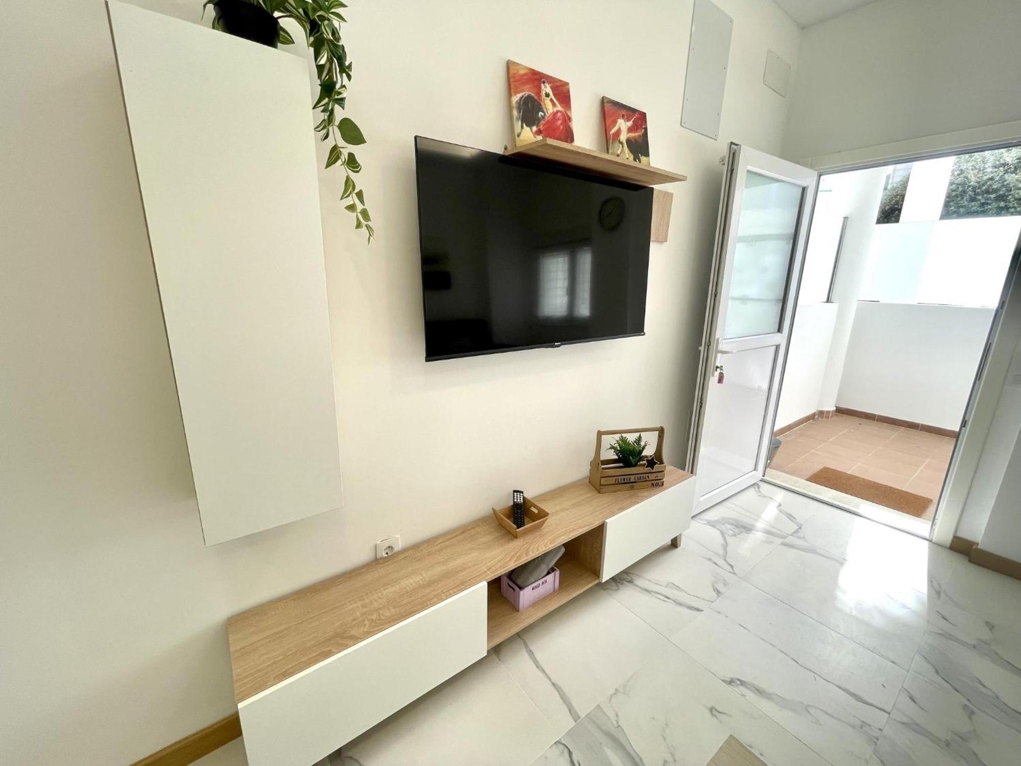 Apartment 4 Island Village With Wi Fi And Pool Costa Adeje (Tenerife)